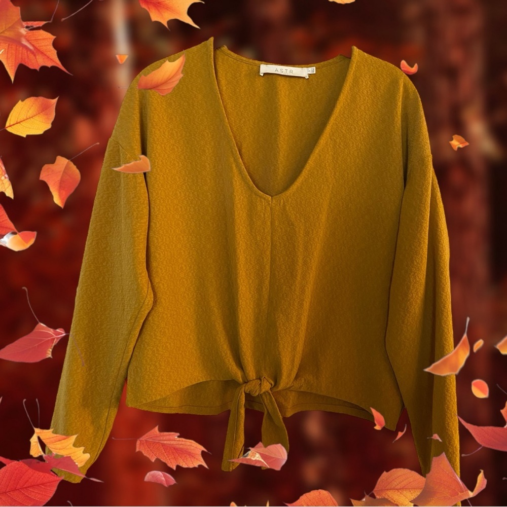 ASTR the Label Mustard Yellow Tie Front Crop Top, Size Small